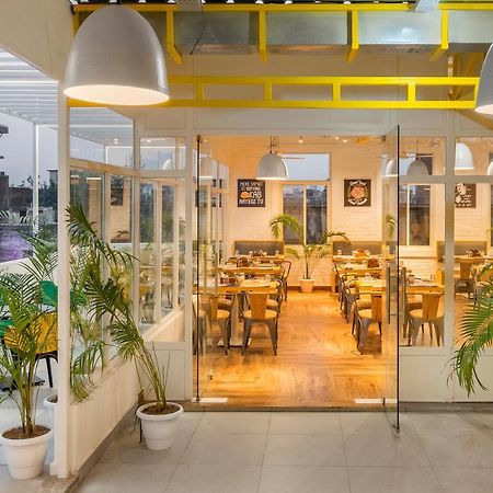 Bedzzz Varanasi By Leisure Hotels, 1 Km From Dashwasamedh Ghat Exterior foto